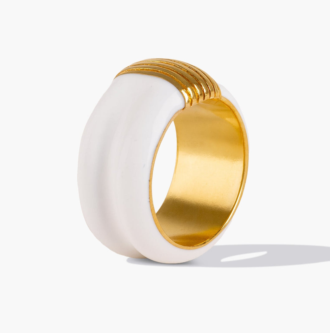 Aristocrat Ring Gold and White LEYENDAS JACKIE FOREVER CRYSTALS 7 