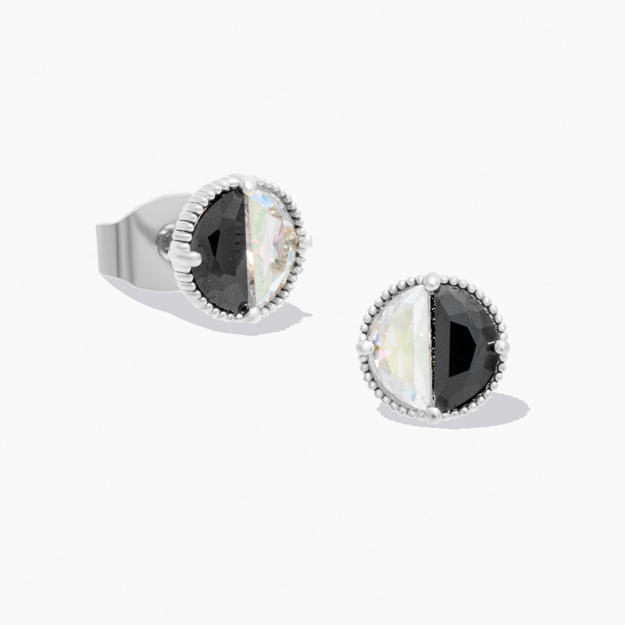 Black velvet earrings shop