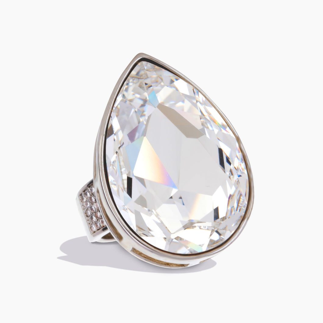 Majestic Ring REFLECTIONS FOREVER CRYSTALS 